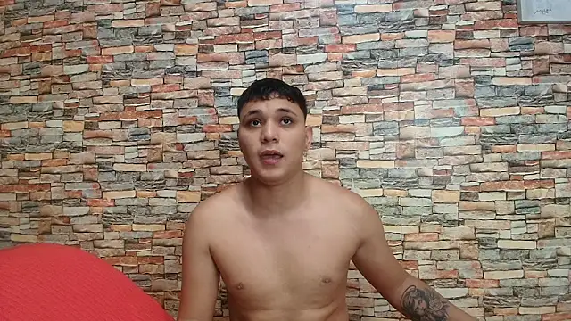 Snapshot of couple_lovelyds chatting on November 8, 2025, 8:51 pm couple lovelyds online show from November 8, 2025, 8:51 pm