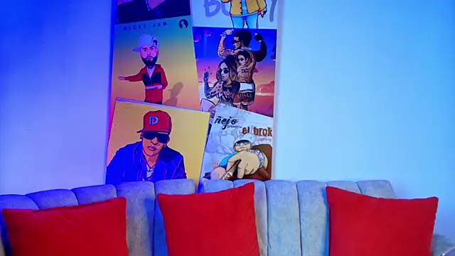 Snapshot of couple_lovelyds chatting on February 19, 2026, 8:49 pm couple lovelyds online show from February 19, 2026, 8:49 pm