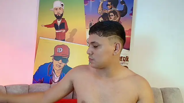 Snapshot of couple_lovelyds chatting on February 28, 2026, 8:43 pm couple lovelyds online show from February 28, 2026, 8:43 pm