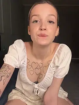 Sweet Evva online show from December 2, 2024, 5:15 pm