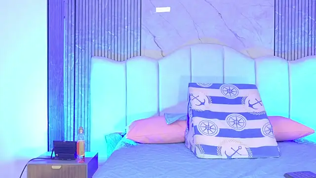 Snapshot of Sofia_martiin chatting on December 21, 2025, 3:13 am Sofia martiin online show from December 21, 2025, 3:13 am