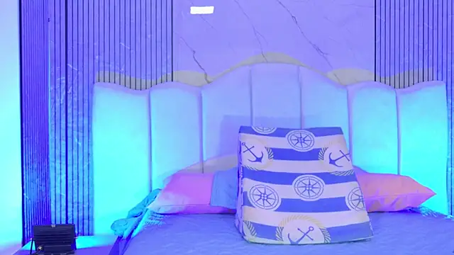 Snapshot of Sofia_martiin chatting on December 22, 2025, 3:03 am Sofia martiin online show from December 22, 2025, 3:03 am