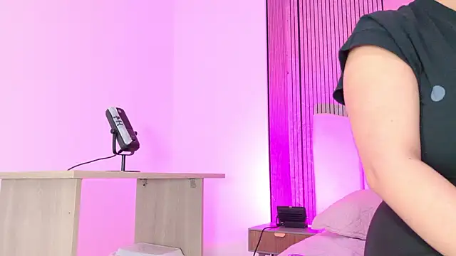 Snapshot of Sofia_martiin chatting on March 1, 2026, 3:08 am Sofia martiin online show from March 1, 2026, 3:08 am