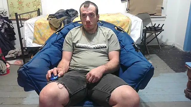 Snapshot of ScubaStevex chatting on February 18, 2025, 1:10 am ScubaStevex online show from February 18, 2025, 1:10 am