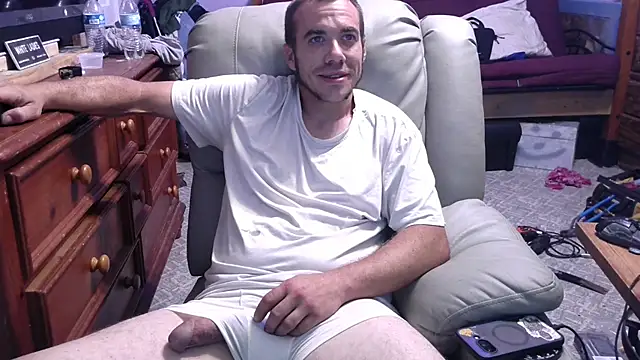 Snapshot of ScubaStevex chatting on October 6, 2025, 5:49 am ScubaStevex online show from October 6, 2025, 5:49 am