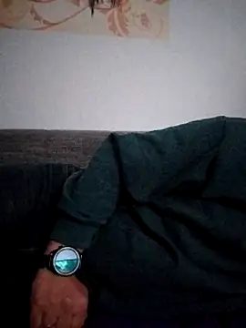 ich411983 online show from December 14, 2024, 9:56 pm