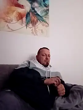 ich411983 online show from October 29, 2025, 11:06 pm