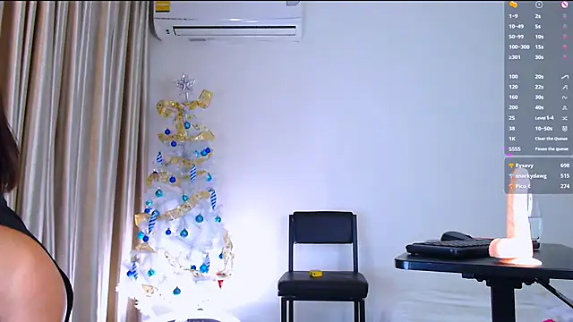 Snapshot of Melissa_Mone chatting on January 5, 2025, 10:53 am Melissa Mone online show from January 5, 2025, 10:53 am