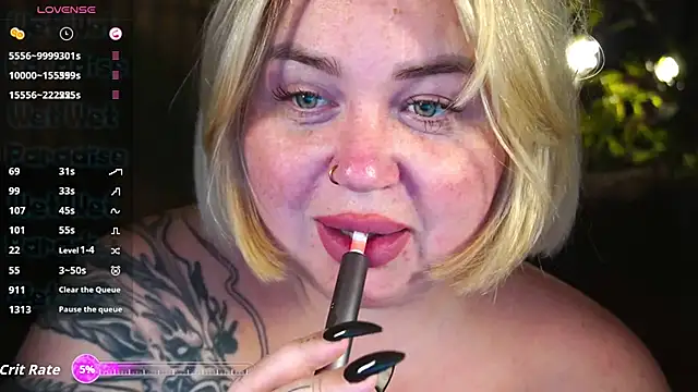 ZaraReignn online show from November 6, 2025, 9:05 pm