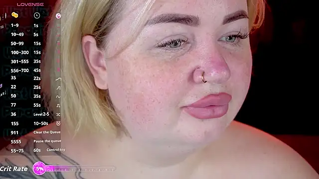 ZaraReignn online show from November 25, 2025, 7:08 am