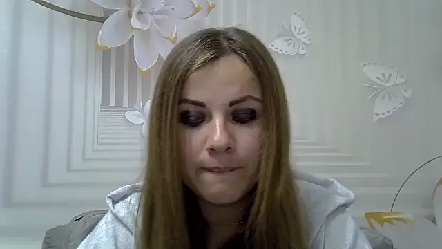 Snapshot of TinaFun4u chatting on December 4, 2025, 8:17 pm TinaFun4u online show from December 4, 2025, 8:17 pm