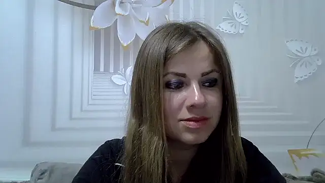 TinaFun4u online show from May 27, 2026, 8:28 pm