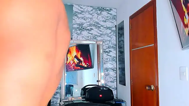 Owen Muzcle online show from February 8, 2025, 2:36 am