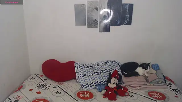 Snapshot of Pocahontas_Princess_ chatting on February 2, 2026, 6:06 pm Pocahontas Princess online show from February 2, 2026, 6:06 pm