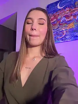 Snapshot of SophieRaily_ chatting on February 27, 2025, 12:43 am SophieRaily online show from February 27, 2025, 12:43 am