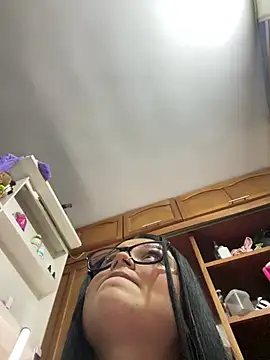 Snapshot of alissonfernandez_ chatting on January 17, 2026, 10:35 pm alissonfernandez online show from January 17, 2026, 10:35 pm