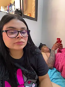 alissonfernandez  online show from July 13, 2026, 4:10 pm
