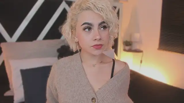 marian pinzon online show from December 14, 2025, 2:39 am