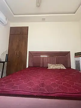 Snapshot of Emmy_kapoor chatting on February 6, 2026, 6:07 am Emmy kapoor online show from February 6, 2026, 6:07 am