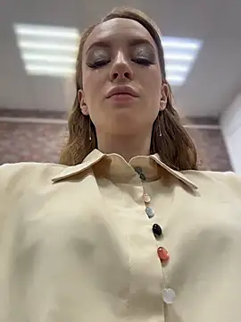  AngelMoon  online show from December 15, 2025, 3:11 am