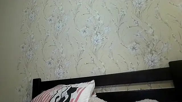 kila lo online show from February 25, 2026, 8:29 pm