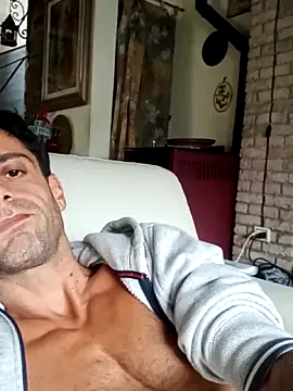 Snapshot of MrTamburine22 chatting on October 20, 2025, 11:32 am MrTamburine22 online show from October 20, 2025, 11:32 am