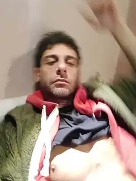 Snapshot of MrTamburine22 chatting on February 12, 2026, 12:55 pm MrTamburine22 online show from February 12, 2026, 12:55 pm