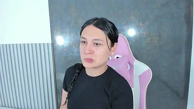 lana boomer online show from October 31, 2025, 8:10 pm