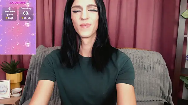  CRYSTAL tgirl online show from December 12, 2024, 12:33 pm