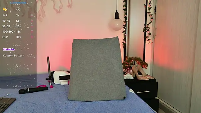 cutehanna1 online show from February 15, 2026, 10:17 pm