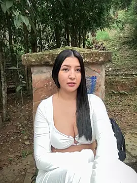 licky lu online show from March 8, 2026, 7:50 pm