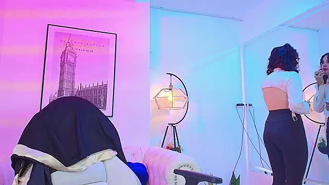 Snapshot of Theia_moon chatting on December 29, 2024, 1:06 pm Theia moon online show from December 29, 2024, 1:06 pm