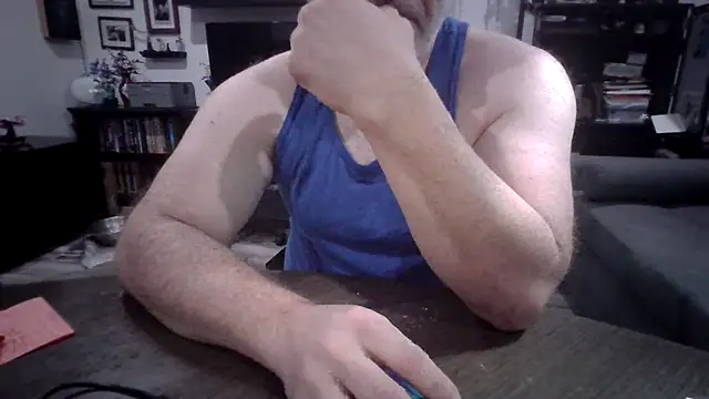 Snapshot of LARawAlways2 chatting on March 5, 2026, 8:21 am LARawAlways2 online show from March 5, 2026, 8:21 am