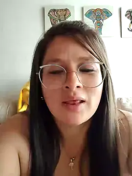 Neve Collins online show from February 6, 2025, 7:18 pm