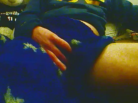 Snapshot of Adi1985gda chatting on February 17, 2026, 2:19 am Adi1985gda online show from February 17, 2026, 2:19 am