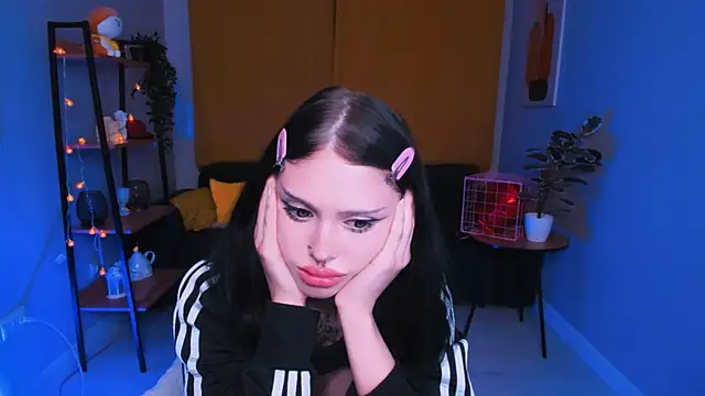 Snapshot of Barbara_xKiss chatting on February 12, 2025, 5:58 am Barbara xKiss online show from February 12, 2025, 5:58 am