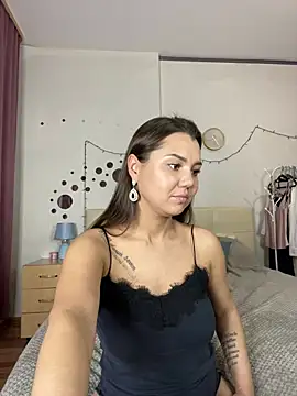 MiraMiss online show from January 4, 2025, 3:28 pm