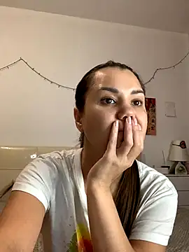 MiraMiss online show from November 26, 2025, 7:20 am