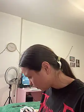 MiraMiss online show from February 17, 2026, 9:50 am