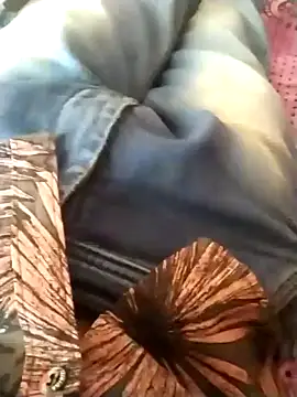 PracticalGum40 online show from January 3, 2025, 6:11 am