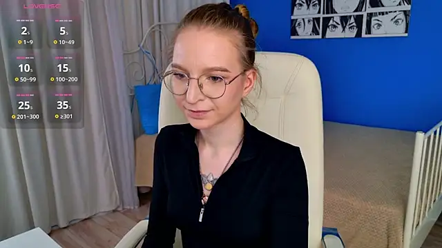Snapshot of VioletShine chatting on March 26, 2026, 1:28 pm VioletShine online show from March 26, 2026, 1:28 pm