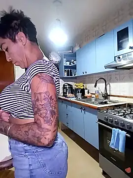 Alison fitness online show from January 11, 2026, 12:04 am