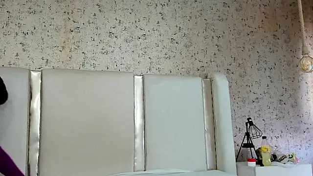 Snapshot of Candy_Bony chatting on January 16, 2025, 7:31 pm Candy Bony online show from January 16, 2025, 7:31 pm