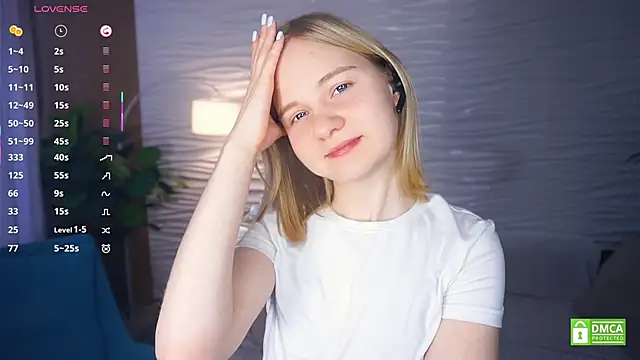 OdelinaFicken online show from February 12, 2026, 6:52 am