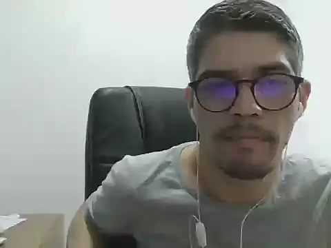 Snapshot of DiGabriel chatting on September 13, 2025, 6:35 am DiGabriel online show from September 13, 2025, 6:35 am