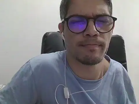 Snapshot of DiGabriel chatting on September 18, 2025, 4:58 am DiGabriel online show from September 18, 2025, 4:58 am