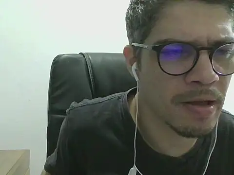 Snapshot of DiGabriel chatting on September 20, 2025, 5:30 am DiGabriel online show from September 20, 2025, 5:30 am