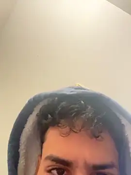 Snapshot of johnycash21 chatting on December 18, 2025, 1:28 pm johnycash21 online show from December 18, 2025, 1:28 pm