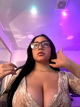 i akane online show from October 30, 2025, 2:07 pm