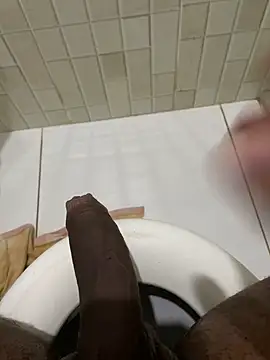 Snapshot of rodrigo21Cm_ chatting on February 6, 2025, 2:55 am rodrigo21Cm online show from February 6, 2025, 2:55 am